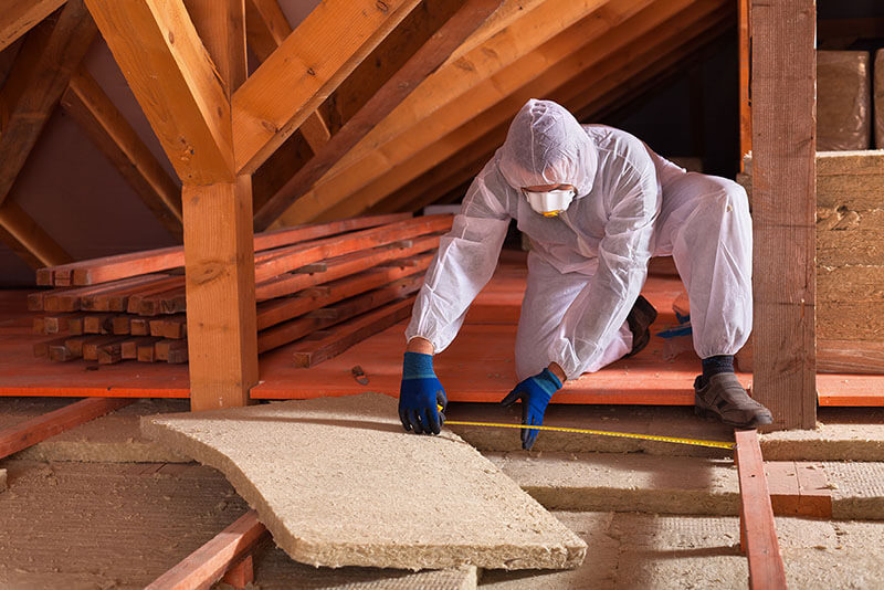 CES PLAQUES de LIEGE SONT DESTINEES pour L'ISOLATION THERMIQUE et  ACCOUSTIQUE et L'HABILLAGE INTERIEUR et EXTERIEUR .